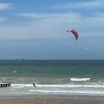 بيت للعطل Au Pied Du Cap, Les Pieds Dans L'eau